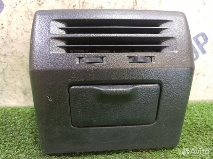 Пепельница задняя Toyota Mark X седан 2.5 4GR 2009