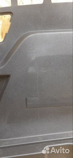 Обшивка багажника Peugeot 5008 2.0 дизель 2018