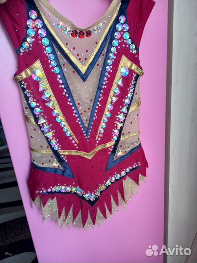 Продам купальник для художественной гимнастики