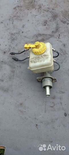 Главный тормозной Гольф 4