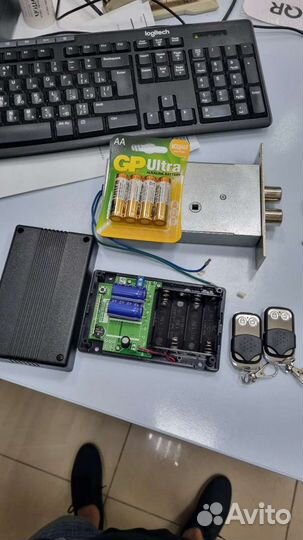 Замок титан