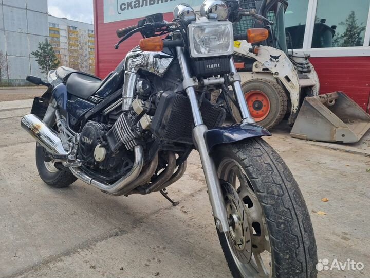 Мотоцикл yamaha FZX 750