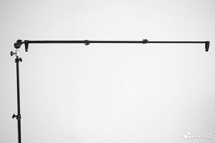 Держатель отражателя Avenger D700B