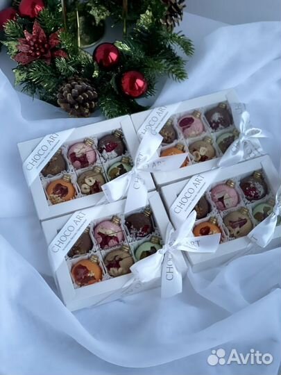 Шоколадные новогодние шары,шоколад ручной работы