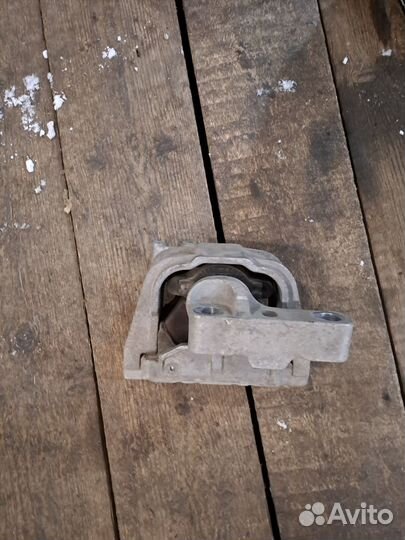 Подушка двигателя audi volkswagen