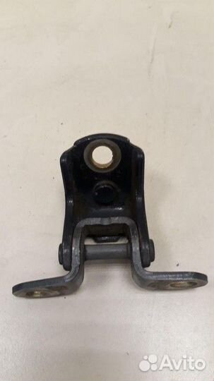 Петля двери Nissan Almera Classic