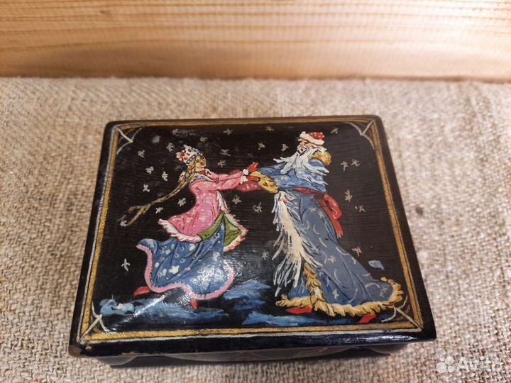 Шкатулка Деревянная Дед Мороз и Снегурочка