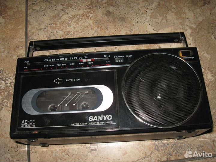 Магнитофон Sanyo M2670F