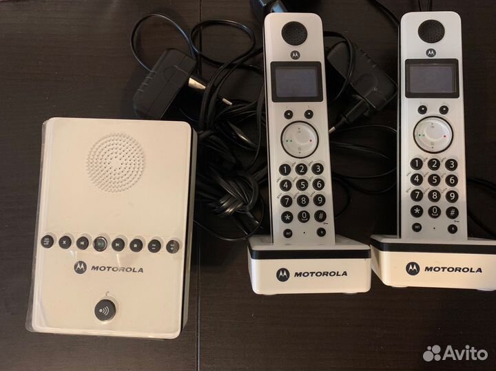 Телефон dect Motorola (2 трубки и база)