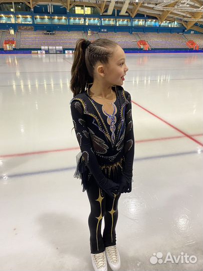 Костюм (платье+штаны) для фигурного катания128-140