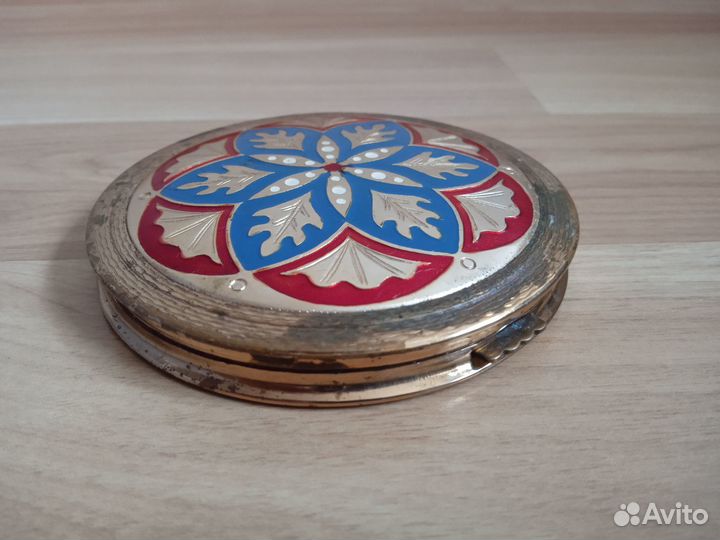 Пудреница СССР