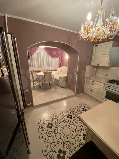 3-к. квартира, 110 м², 7/10 эт.