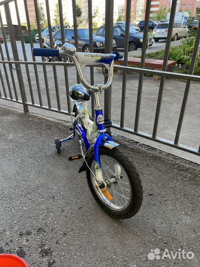 Четырехколесный велосипед