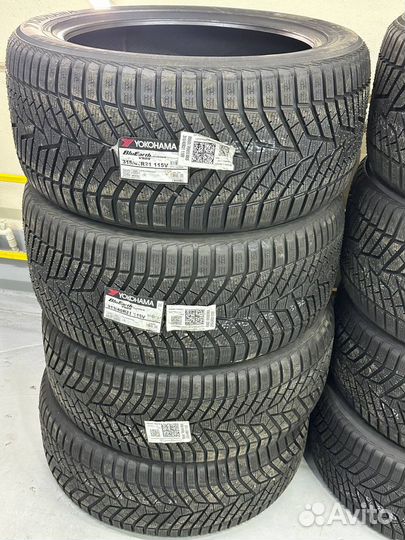 Yokohama BluEarth Winter V905 275/45 R21 и 315/40 R21