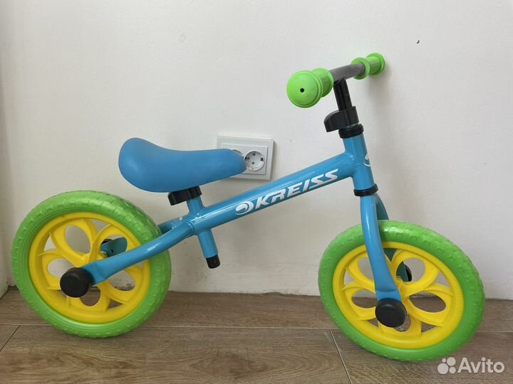 Беговой велосипед новый