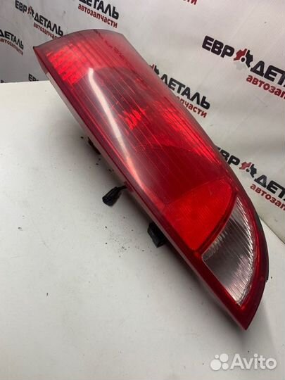 Фонарь задний правый Ford Focus 1 хетчбек 2 2002