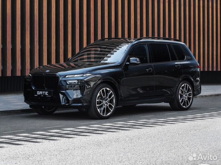 BMW X7 3.0 AT, 2024