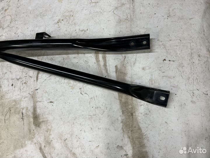 Распорка кузова передняя audi q5 8r