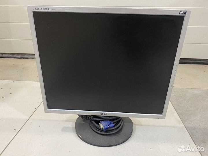 Монитор LG