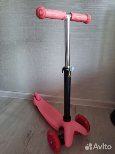 Самокат детский трехколесный