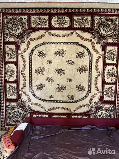 Ковер 300 на 300