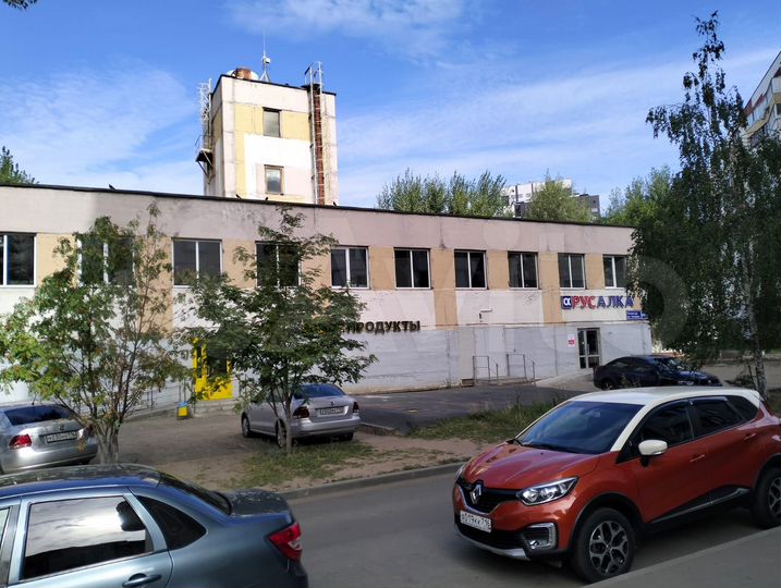 Отдельно стоящее здание с арендаторами, 547 м²