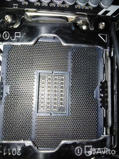 Материнская плата lga 2011 3