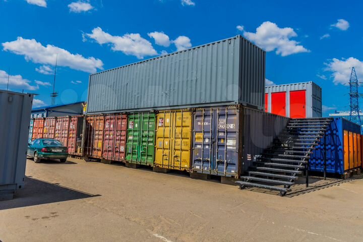 Склад рядом с трассой