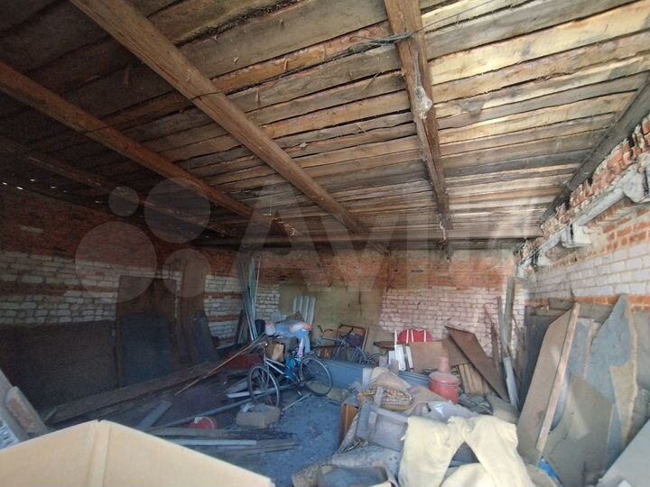 Гараж, > 30 м²