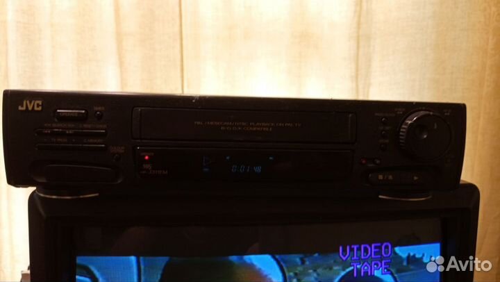 Видеомагнитофон JVC HR-J311EM