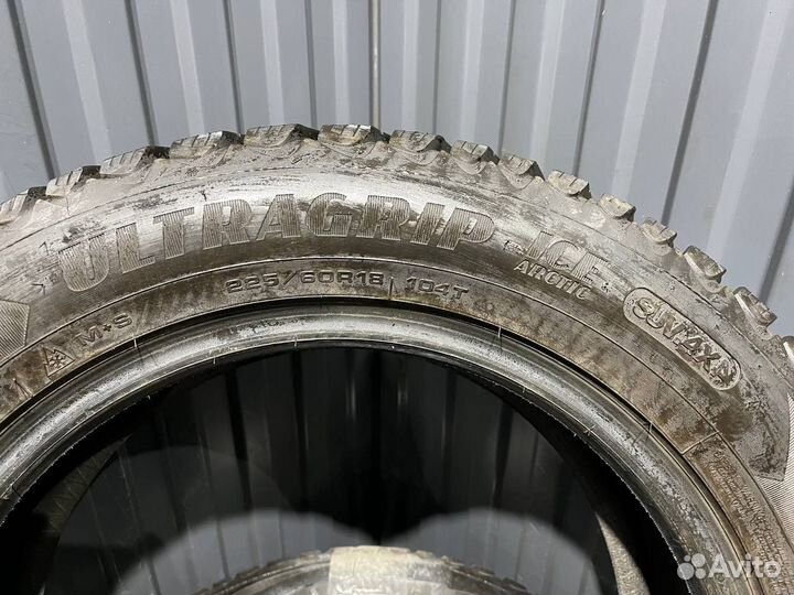 Goodyear UltraGrip Ice Arctic SUV 225/60 R18 104T