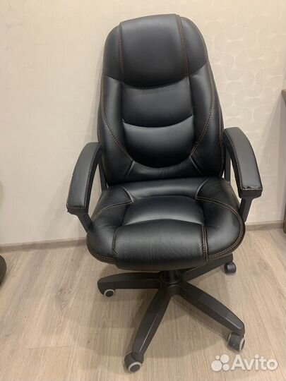 Офисное,компьютерное кресло