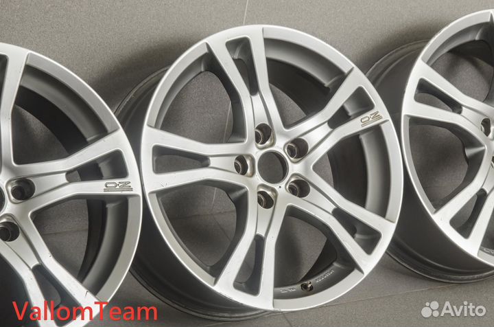 Лот M315531 Фирменные 17-е диски OZ