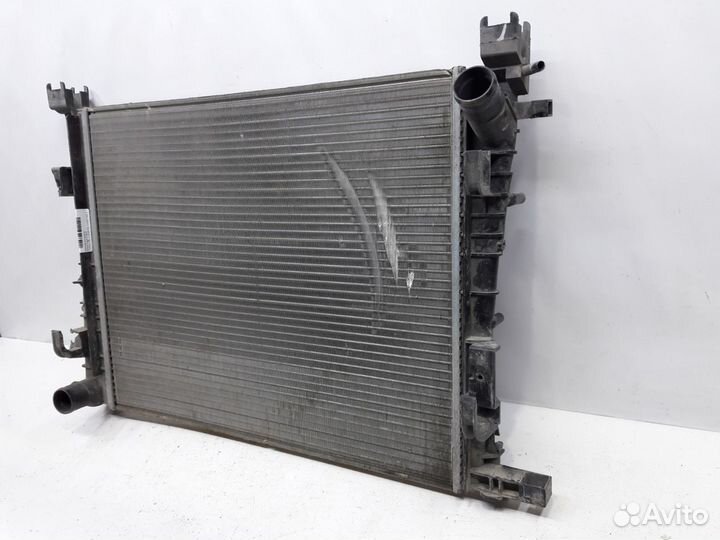 Радиатор охлаждения Renault Logan 2 2014