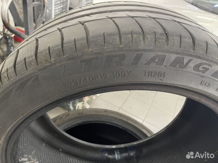 Triangle TH201 Sportex 255/40 R19 100Y