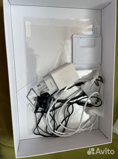 Планшет honor x8