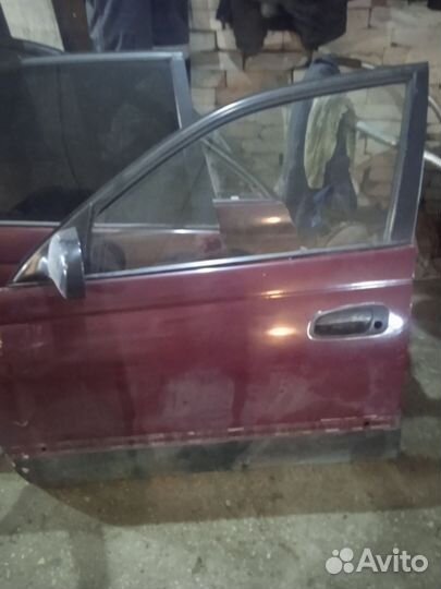 Запчасти на Тойота карина е