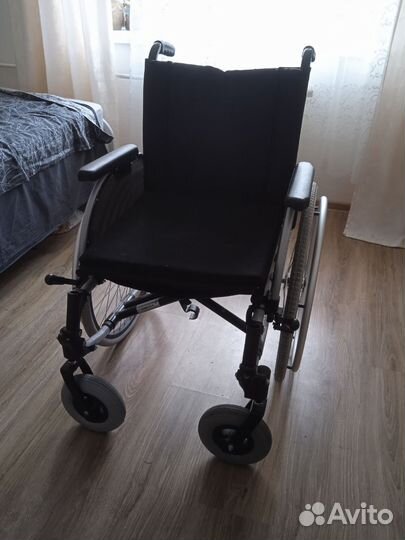 Инвалидная коляска складная бу