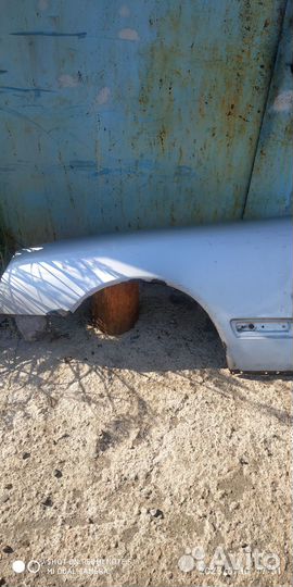 Продам крыло для Мерседе-бенц w210