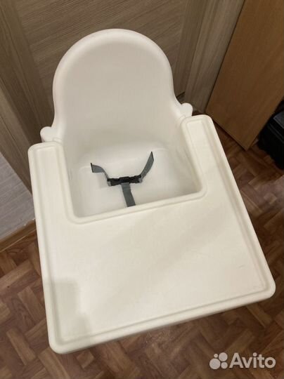 Стульчик для кормления IKEA с подножкой