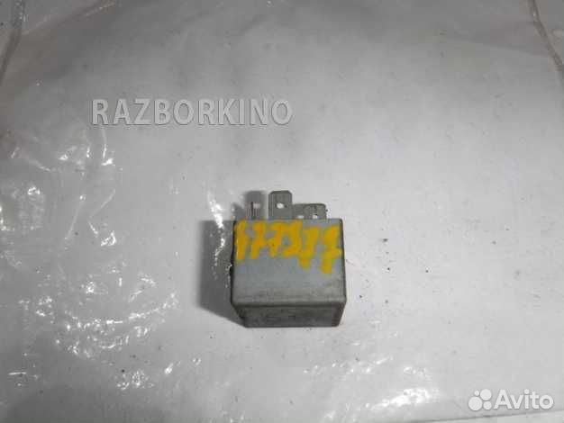 Реле Шкода Fabia 2 5J