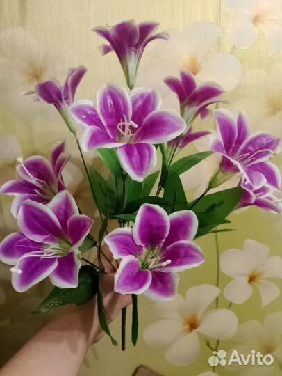 Искусственные цветы лилии букет