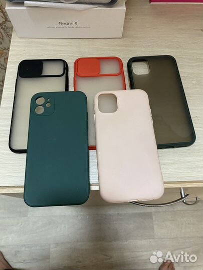 Чехолы на iPhone 11
