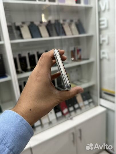 iPhone 11 Pro, 256 ГБ