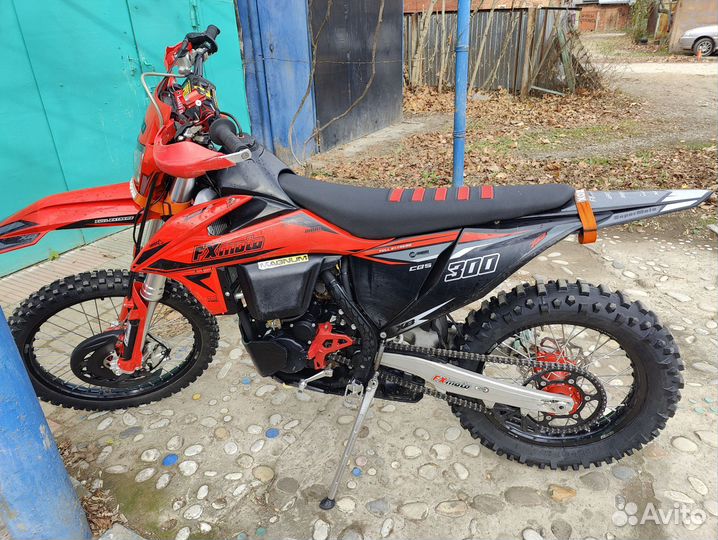 Fxmoto X8 (CBS300)