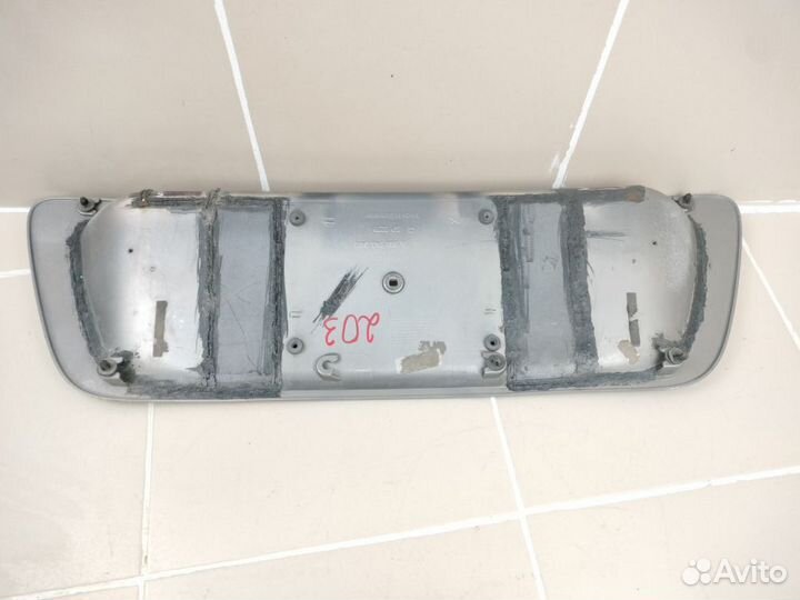 Накладка крышки багажника Mercedes w203