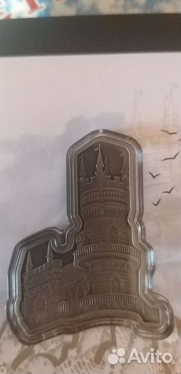 Ласточкино гнездо. крым. 1 доллар острава ниуэ