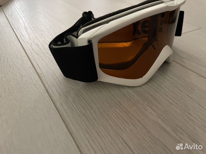 Горнолыжные очки uvex детские