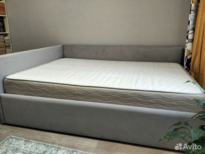 Продам кровать