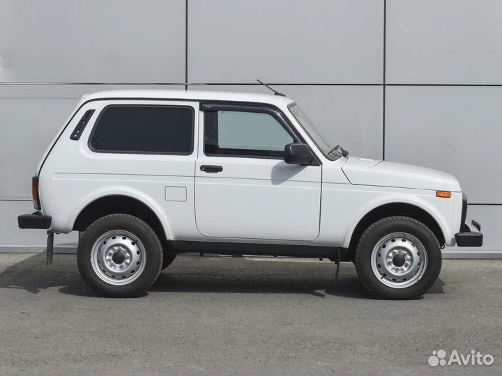 LADA 4x4 (Нива) 1.7 МТ, 2021, 15 246 км